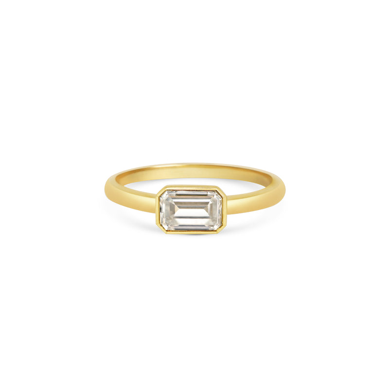 Emerald Cut Ribbon Set Solitaire